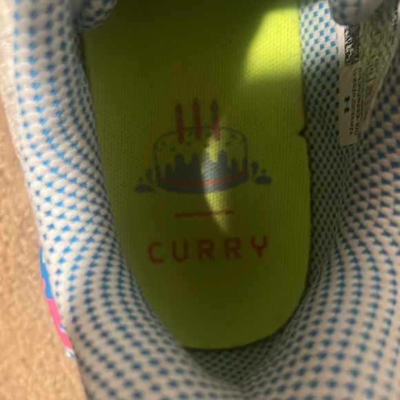Steph Curry Under Armour Basketball Shoes - Picture 4 of 6